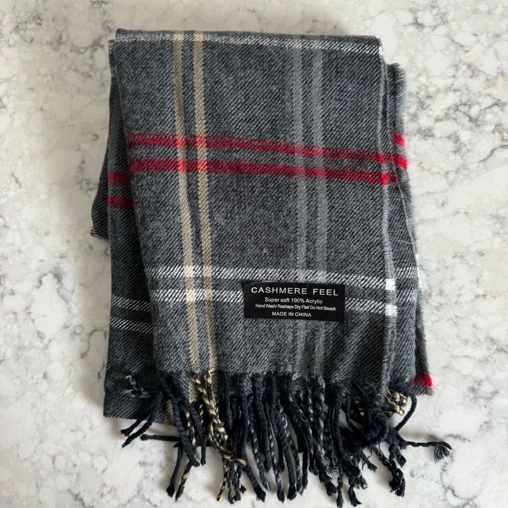 Set of 5‎ scarfs, plaid various colors